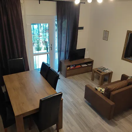 Kenderhordo Pihenohaz Занка